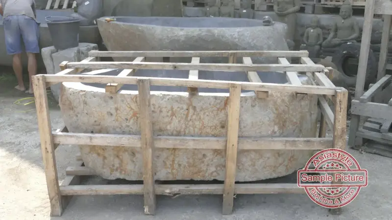 Product image 4 of the product “Riverstone basin, natural surface, polished inside. Dia approx 131-140cm Height 51-60cm ”